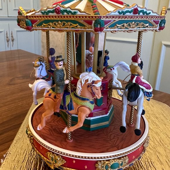 VTG 1996 Mr. Christmas Holiday Go Round Musical Carousel 50 Songs! PRISTINE! IOB - Picture 6 of 13